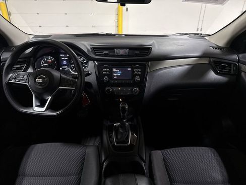 Used 2018 Nissan Rogue Sport S FWD image 10