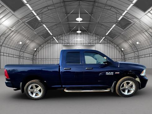 Used 2018 RAM 1500 Express w/ Express Value Package AWD/4WD image 2