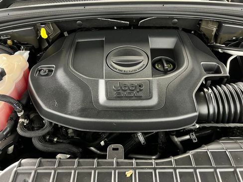 Used 2023 Jeep Grand Cherokee L Summit w/ High Altitude Package image 37