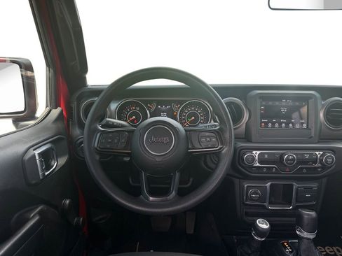 Used 2023 Jeep Gladiator Sport AWD/4WD image 12