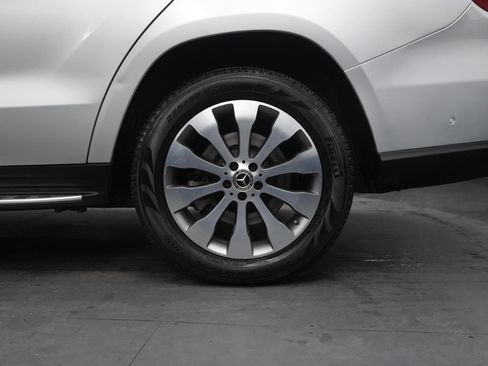 Used 2018 Mercedes-Benz GLS 450 4MATIC image 16