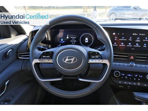 Certified 2025 Hyundai Elantra SEL image 16