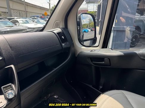 Used 2015 RAM ProMaster 2500 w/ Premium Appearance Group FWD image 17