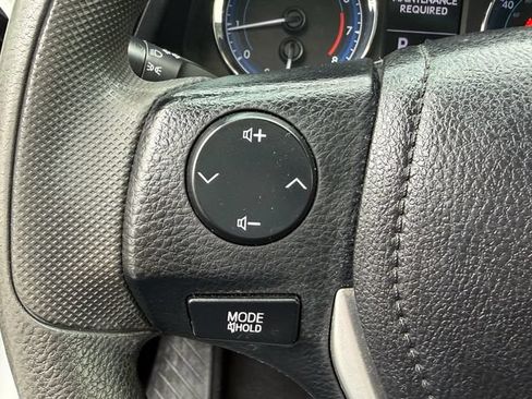 Used 2019 Toyota Corolla LE FWD image 25