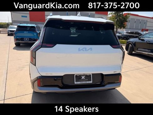 Used 2024 Kia EV9 GT-Line AWD/4WD image 3