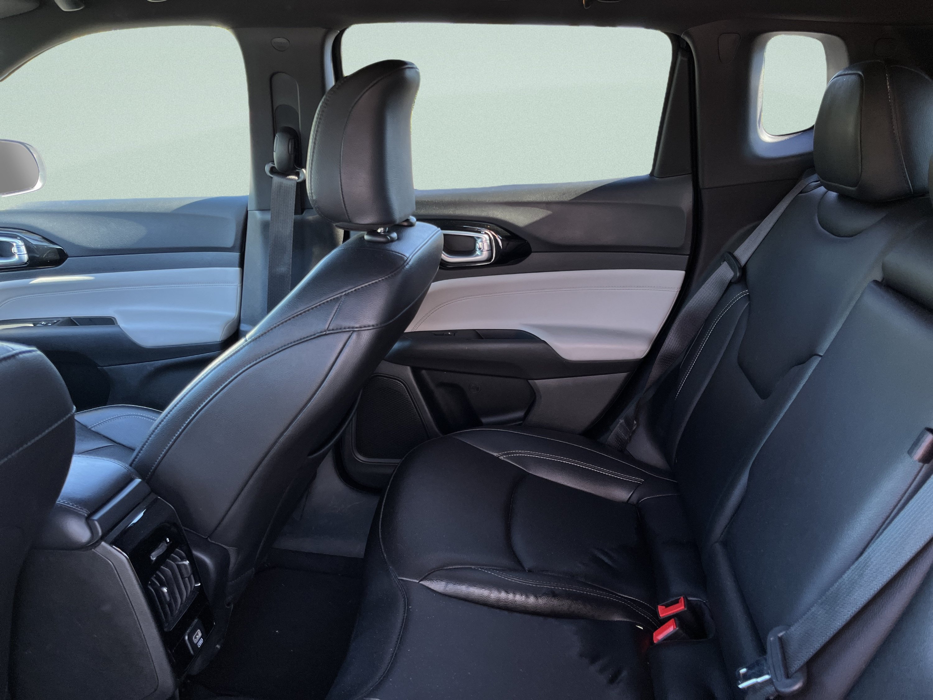 Used 2025 Jeep Compass Limited AWD/4WD image 21