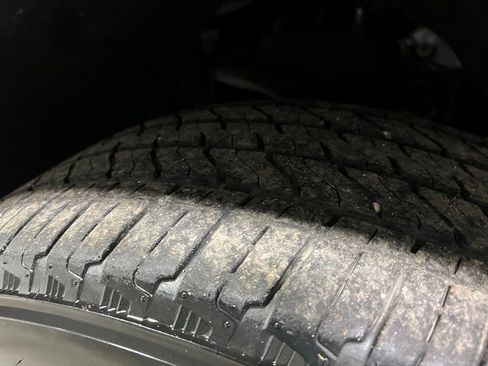 Used 2023 Chevrolet Silverado 1500 High Country image 44