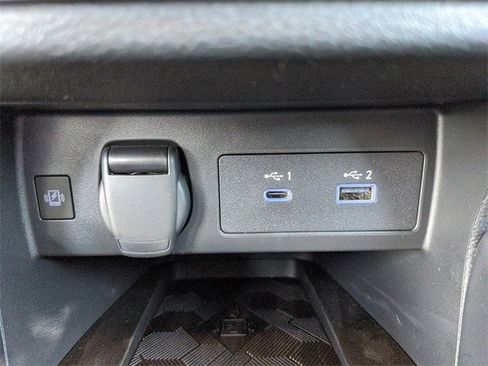 New 2025 Nissan Versa SR w/ Trunk Package image 22