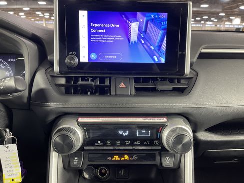 Used 2024 Toyota RAV4 LE image 21