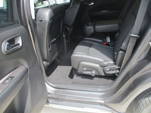 Used 2016 Dodge Journey Crossroad w/ Popular Equipment Group AWD/4WD image 8