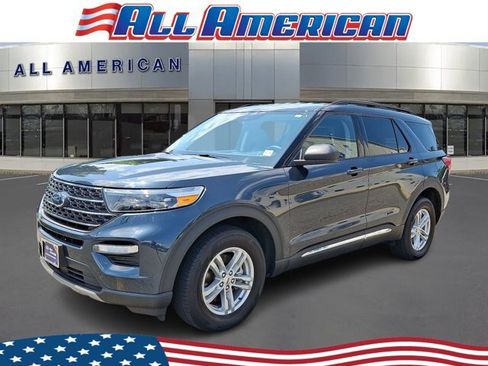 Certified 2023 Ford Explorer XLT w/ Equipment Group 202A AWD/4WD image 1