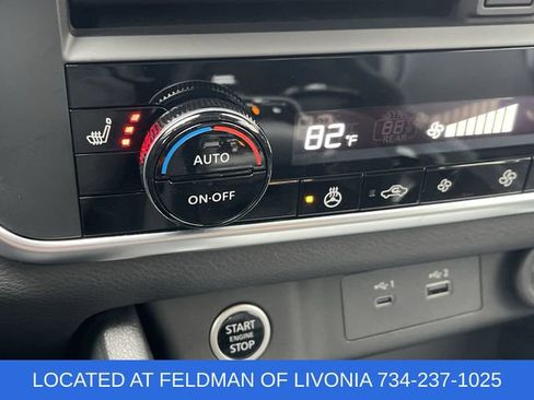 Used 2023 Nissan Rogue SV w/ SV Premium B Package image 35