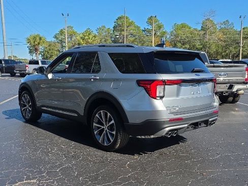 Certified 2025 Ford Explorer Platinum w/ Ultimate Package image 11