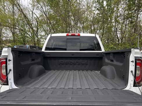 Used 2018 GMC Sierra 1500 Denali RWD image 30