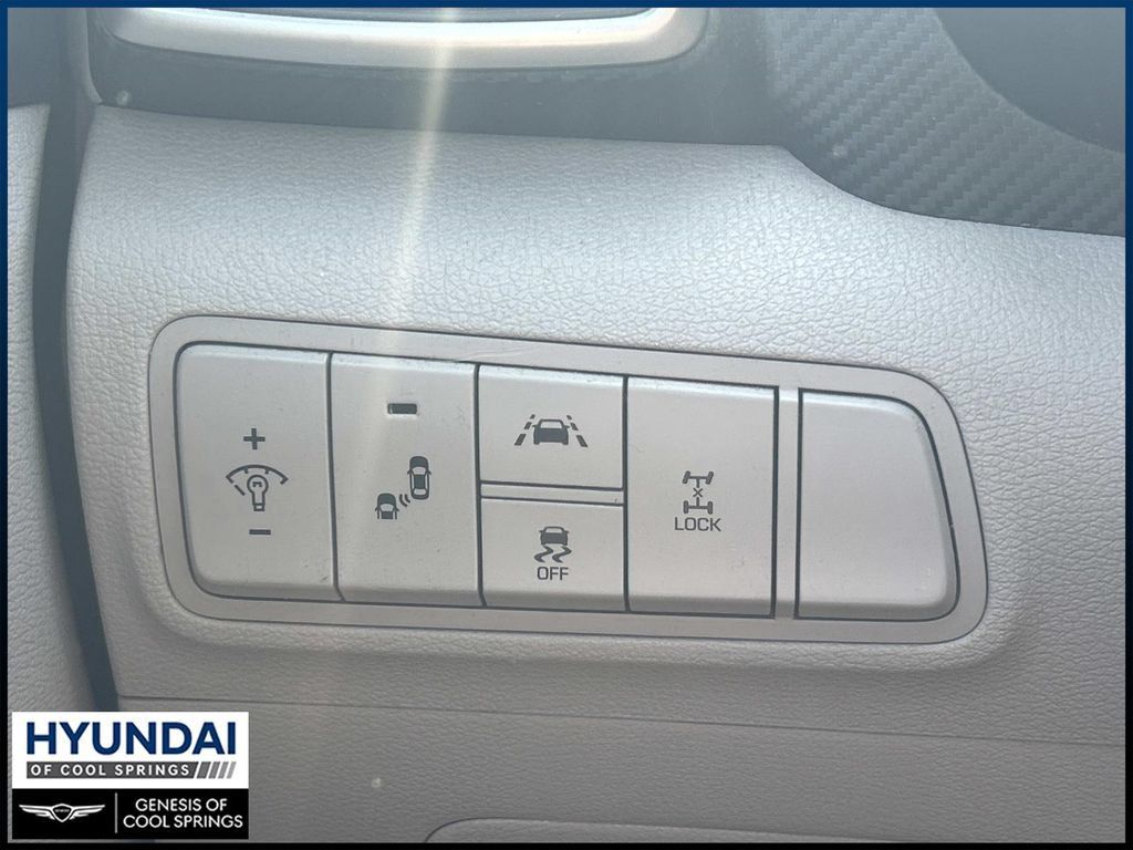Used 2020 Hyundai Tucson Value AWD/4WD image 26