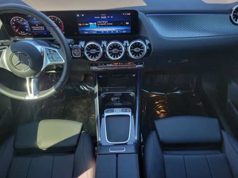 Certified 2025 Mercedes-Benz GLA 250 image 13