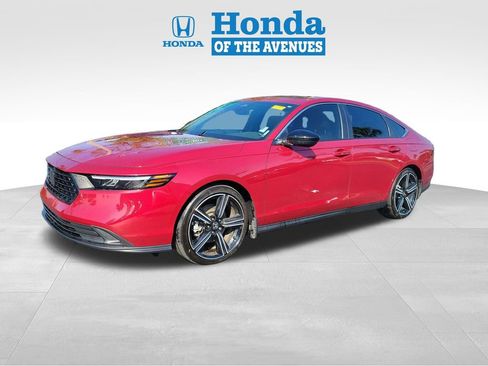 Used 2023 Honda Accord Sport image 2