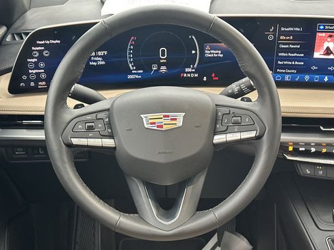 Used 2025 Cadillac XT4 Premium Luxury w/ Technology Package FWD image 25