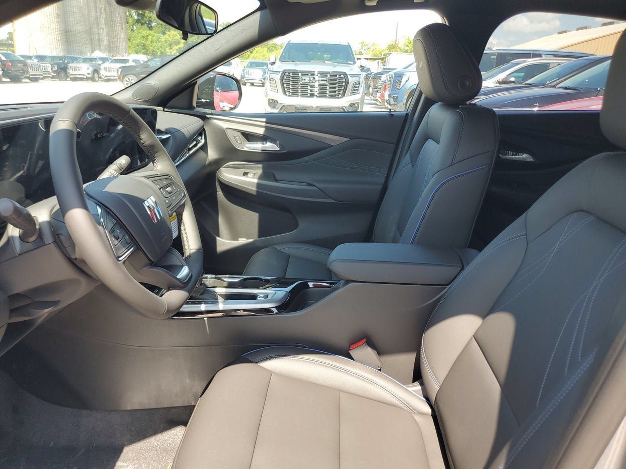 New 2026 Buick Envista Sport Touring w/ Convenience I Package FWD image 18
