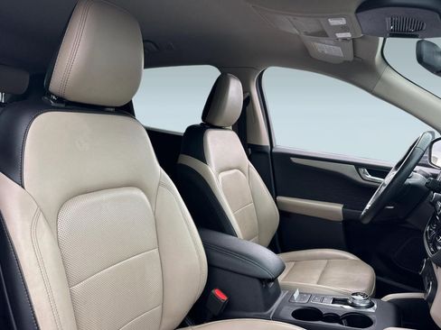 Used 2020 Ford Escape SEL image 30