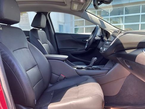 Used 2016 Chevrolet Malibu Premier FWD image 10