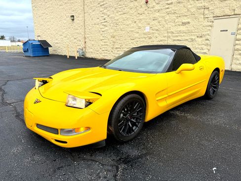 Used 2004 Chevrolet Corvette Convertible w/ Preferred Equipment Group image 1