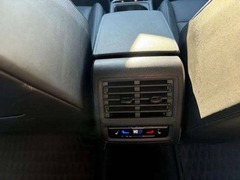 Certified 2023 Volkswagen Golf 20th Anniversary Edition image 23