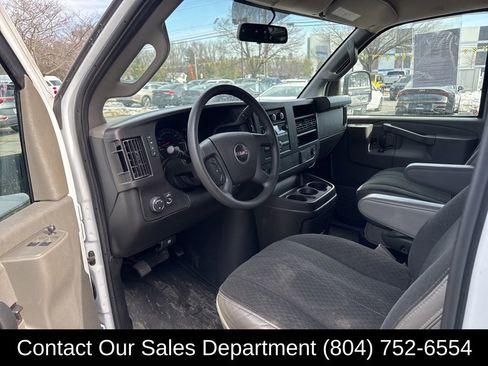 Used 2024 GMC Savana 2500 w/ Driver Convenience Package image 10
