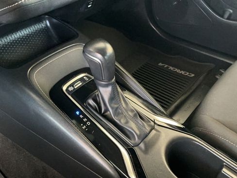 Used 2024 Toyota Corolla SE FWD image 18
