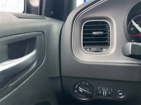 Used 2023 Dodge Charger SXT image 19