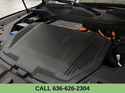 Used 2021 Audi e-tron Premium w/ Convenience Plus Package image 11