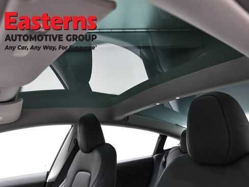 Used 2023 Tesla Model 3 Standard Range image 29