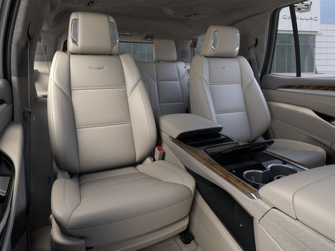 New 2026 Cadillac Escalade Platinum Luxury AWD/4WD image 17