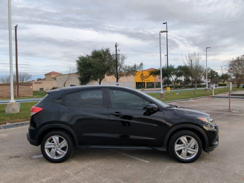 Used 2020 Honda HR-V EX image 2