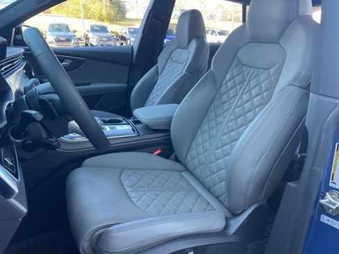 Used 2024 Audi SQ8 Premium Plus w/ Executive Package image 25