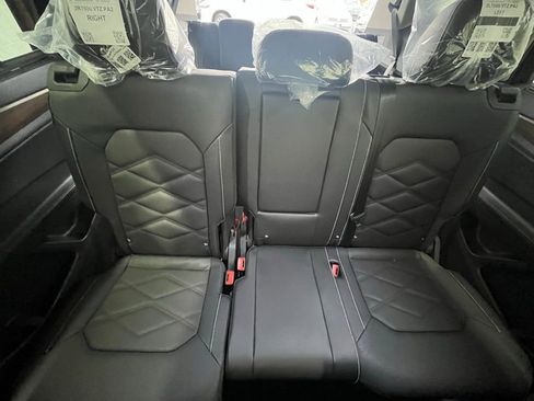 New 2026 Volkswagen Atlas SE image 25