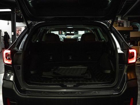 Used 2022 Subaru Outback Touring XT w/ Popular Package #2 image 7