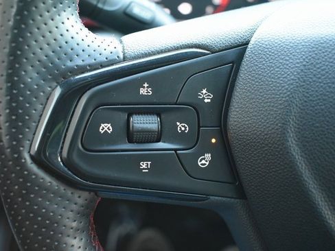 Used 2024 Chevrolet Trax RS w/ Driver Confidence Package image 19