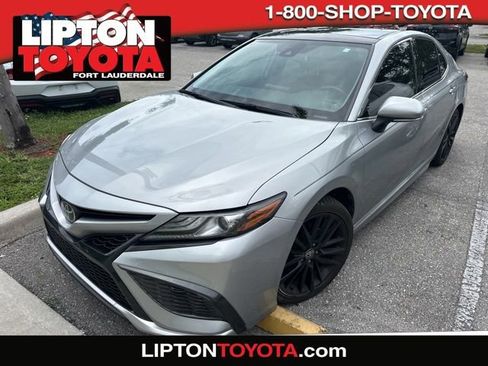 Used 2021 Toyota Camry XSE FWD image 1
