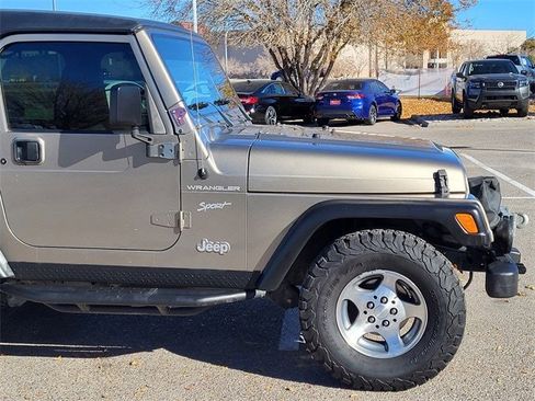 Used 2002 Jeep Wrangler Sport image 2