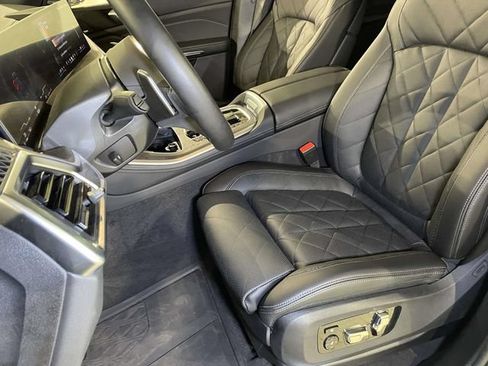 Used 2026 BMW X5 xDrive40i w/ M Sport Package AWD/4WD image 5