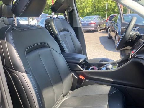 Used 2023 Jeep Grand Cherokee L Limited AWD/4WD image 17