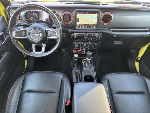 Used 2023 Jeep Gladiator Mojave w/ Cold Weather Group image 8