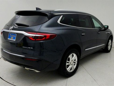 Used 2019 Buick Enclave Essence image 6