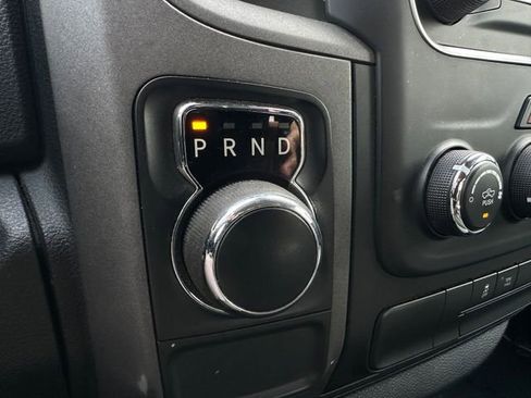 Used 2018 RAM 1500 Express image 29