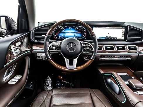 Certified 2023 Mercedes-Benz GLS 450 GLS 450 4MATIC SUV image 6