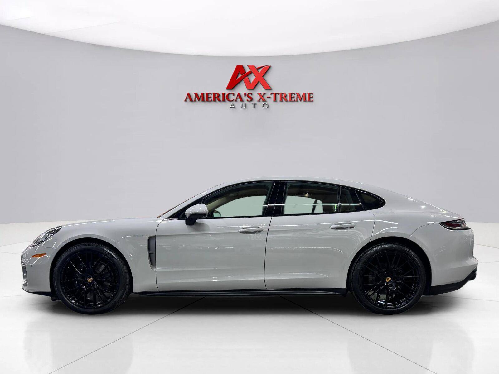 Used 2023 Porsche Panamera 4 Platinum Edition AWD/4WD image 3