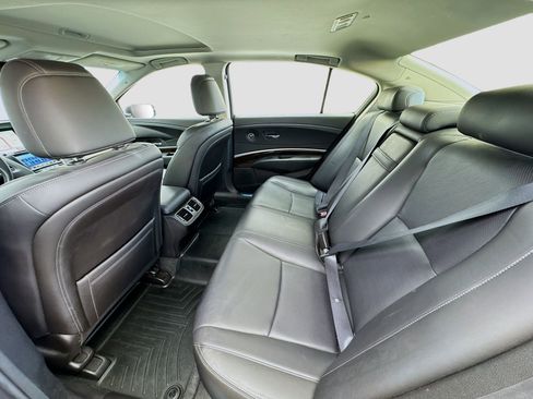 Used 2017 Acura RLX w/ Technology Package image 16