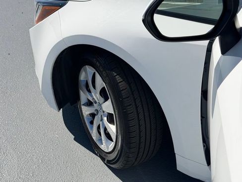 Used 2024 Toyota Corolla LE FWD image 23