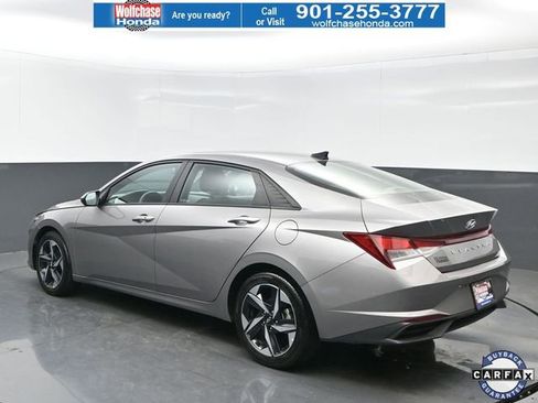 Used 2023 Hyundai Elantra SEL w/ Convenience Package image 3